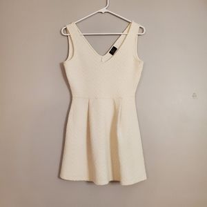 Zara Trafaluc womens dress medium white aline mini sleeveless vneck
